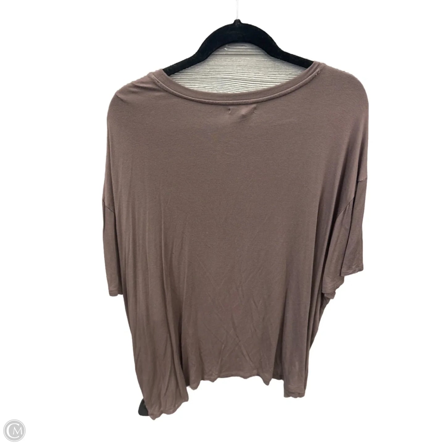Top Short Sleeve By Maurices In Taupe, Size: 3x