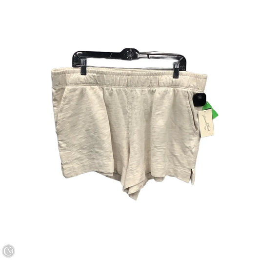 Shorts By Universal Thread In Beige, Size: 18