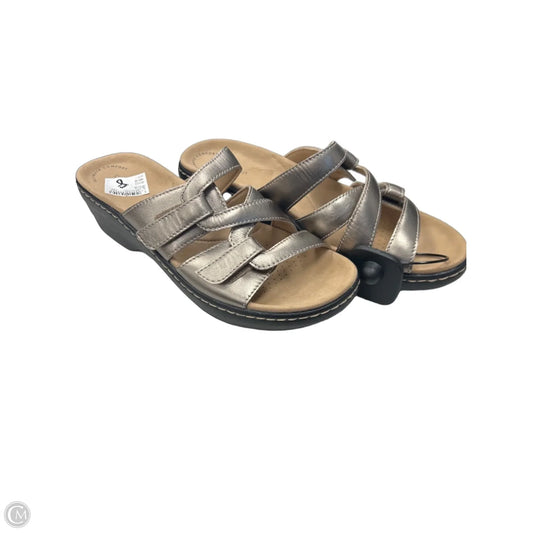 Sandals Heels Wedge By Clarks In Beige, Size: 8