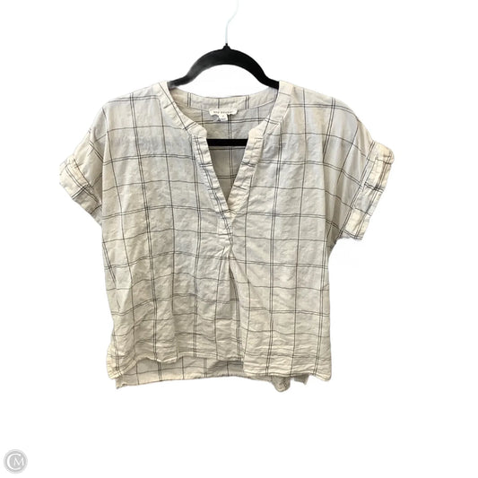 Top Short Sleeve By Blu Pepper In White, Size: M