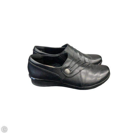 Shoes Flats By Clarks In Black, Size: 8