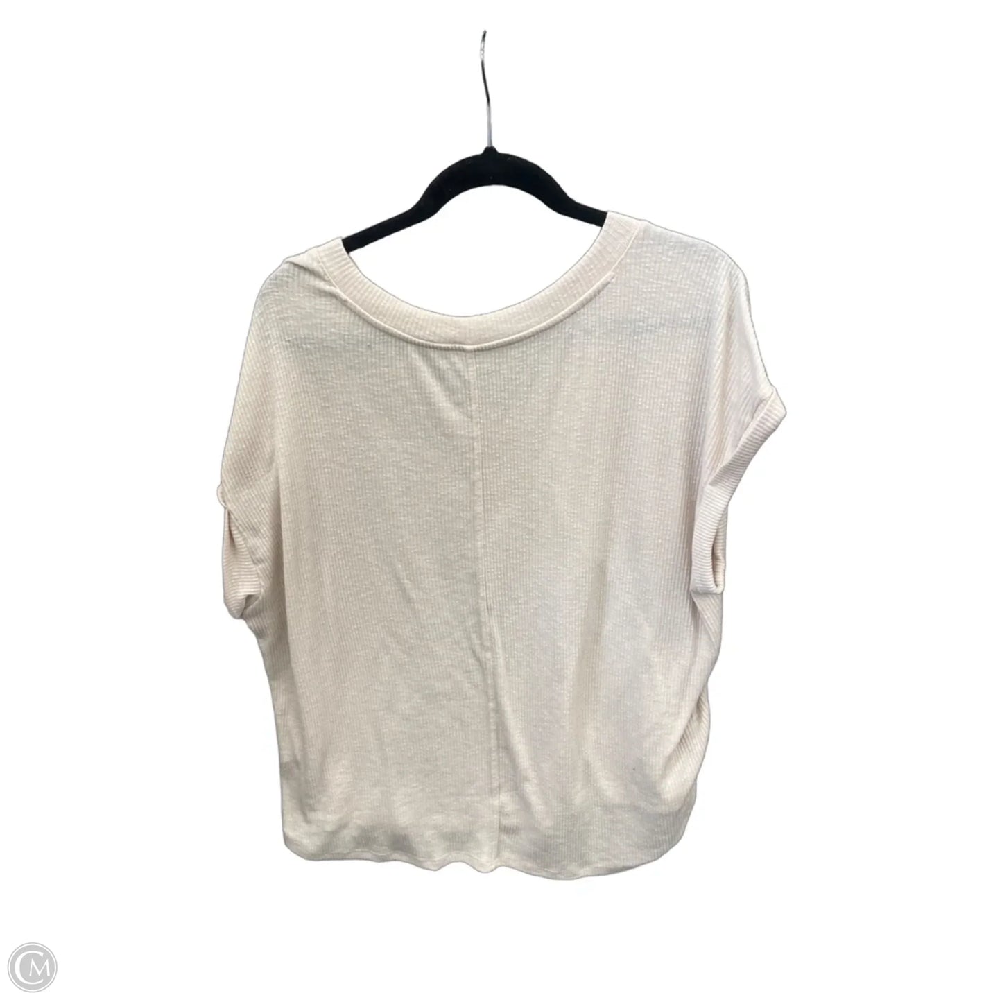 Top Short Sleeve By Maurices In Beige, Size: Xxl