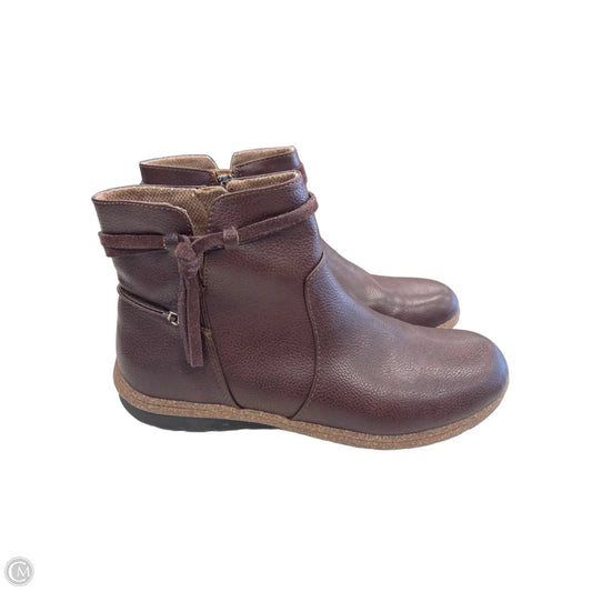 Boots Ankle Flats By Clothes Mentor In Brown, Size: 8.5