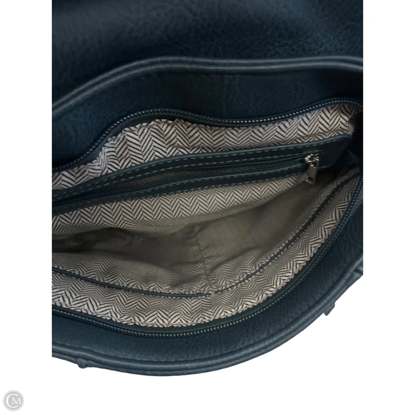Crossbody By Clothes Mentor, Size: Medium