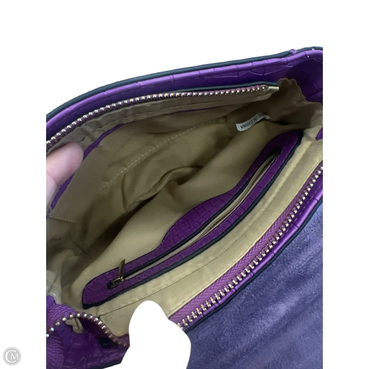 Crossbody By Clothes Mentor, Size: Medium