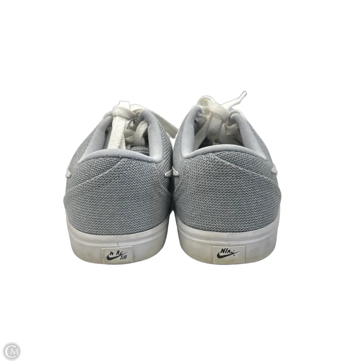 Shoes Athletic By Nike In Grey & White, Size: 9