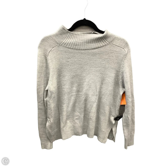 Top Long Sleeve By Banana Republic In Grey, Size: S