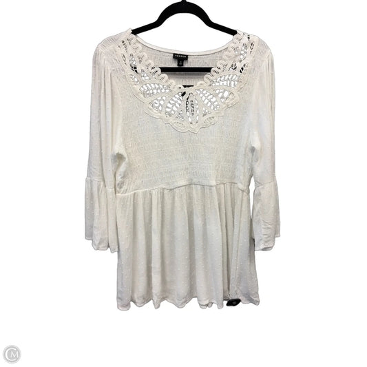 Dress Casual Short By Torrid In White, Size: L