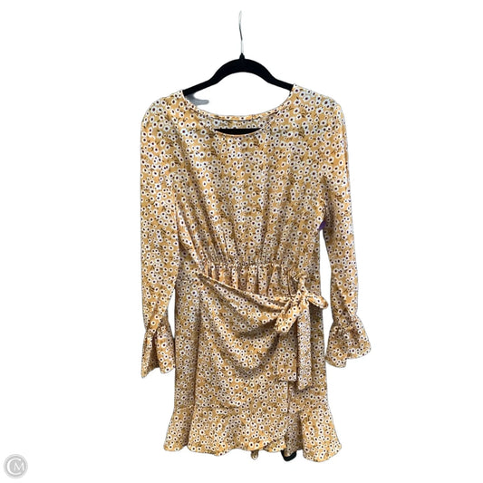 Dress Casual Short By Clothes Mentor In Yellow, Size: L
