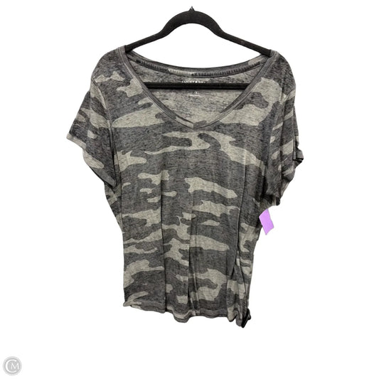 Top Short Sleeve By Lucky Brand In Camouflage Print, Size: 1x