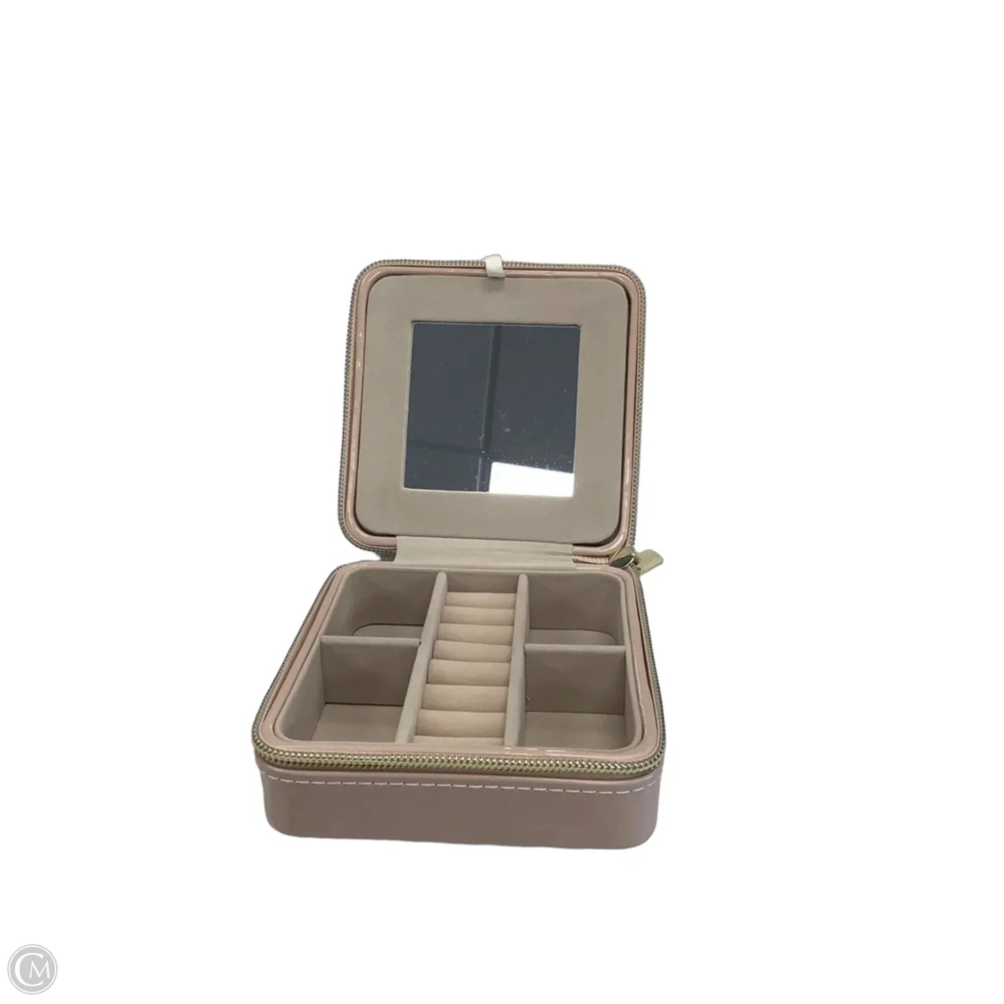 Jewelry Case By Clothes Mentor, Size: Medium