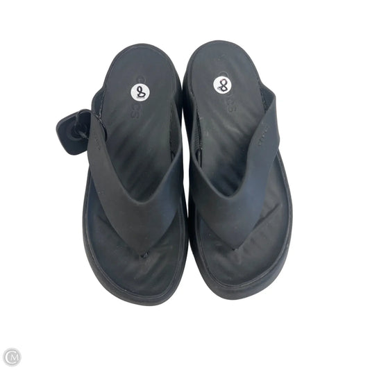 Sandals Heels Platform By Crocs In Black, Size: 8