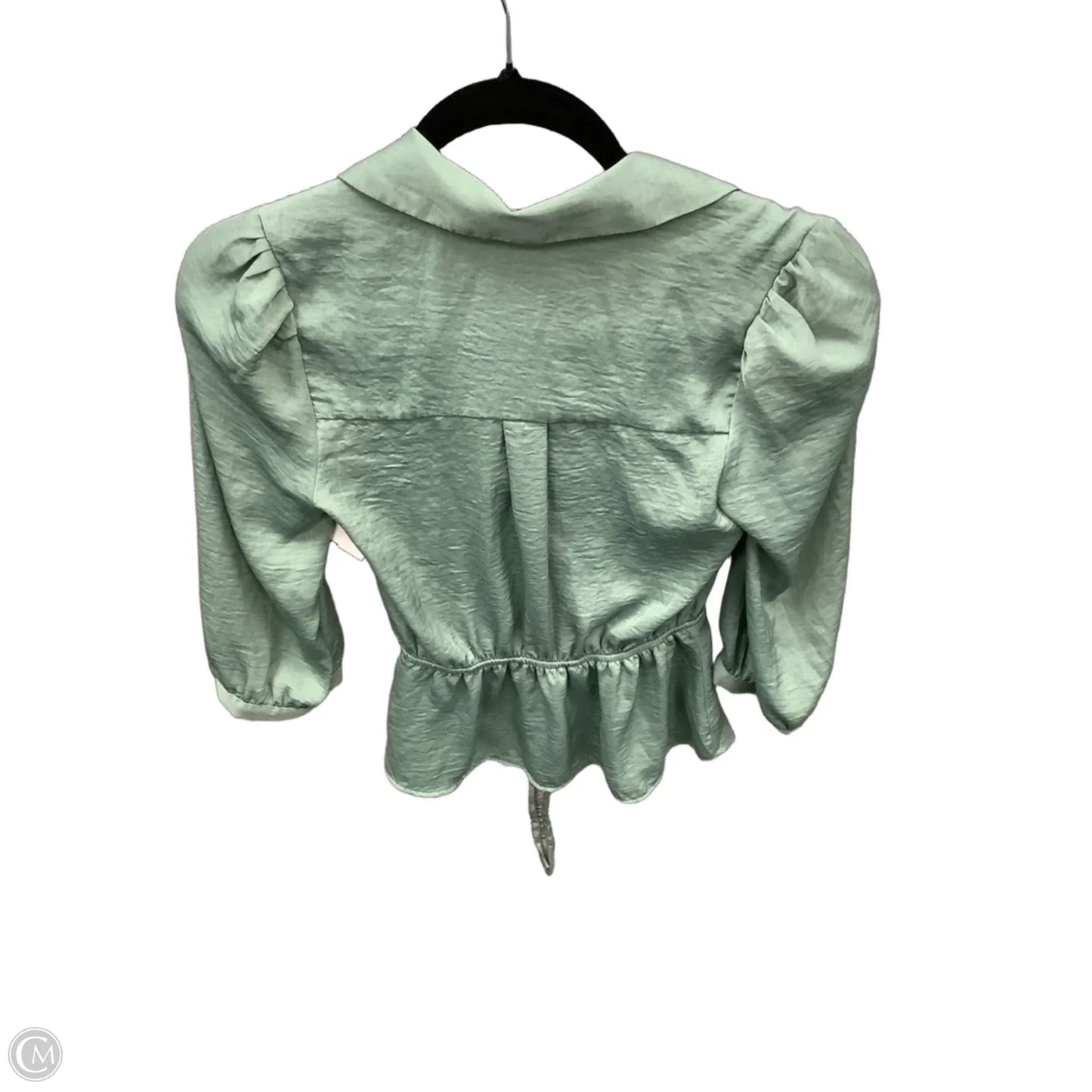Top Short Sleeve By Monteau In Green, Size: S