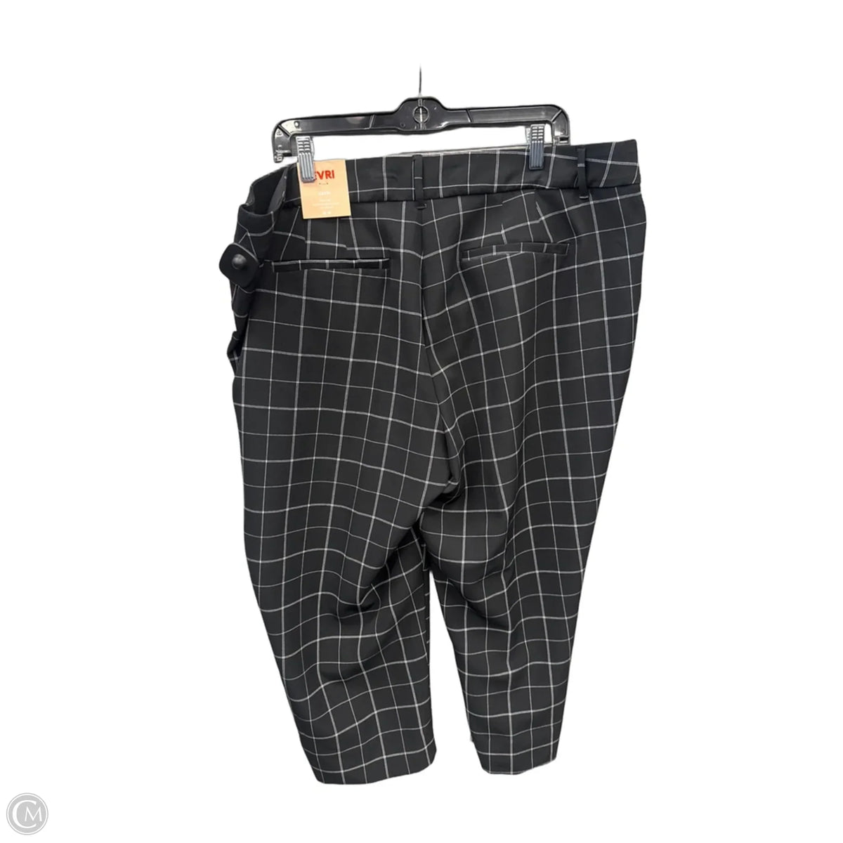 Capris By Evri In Black, Size: 18