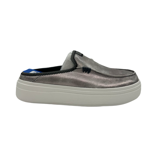 Shoes Flats By Hey Dude In Silver, Size:10