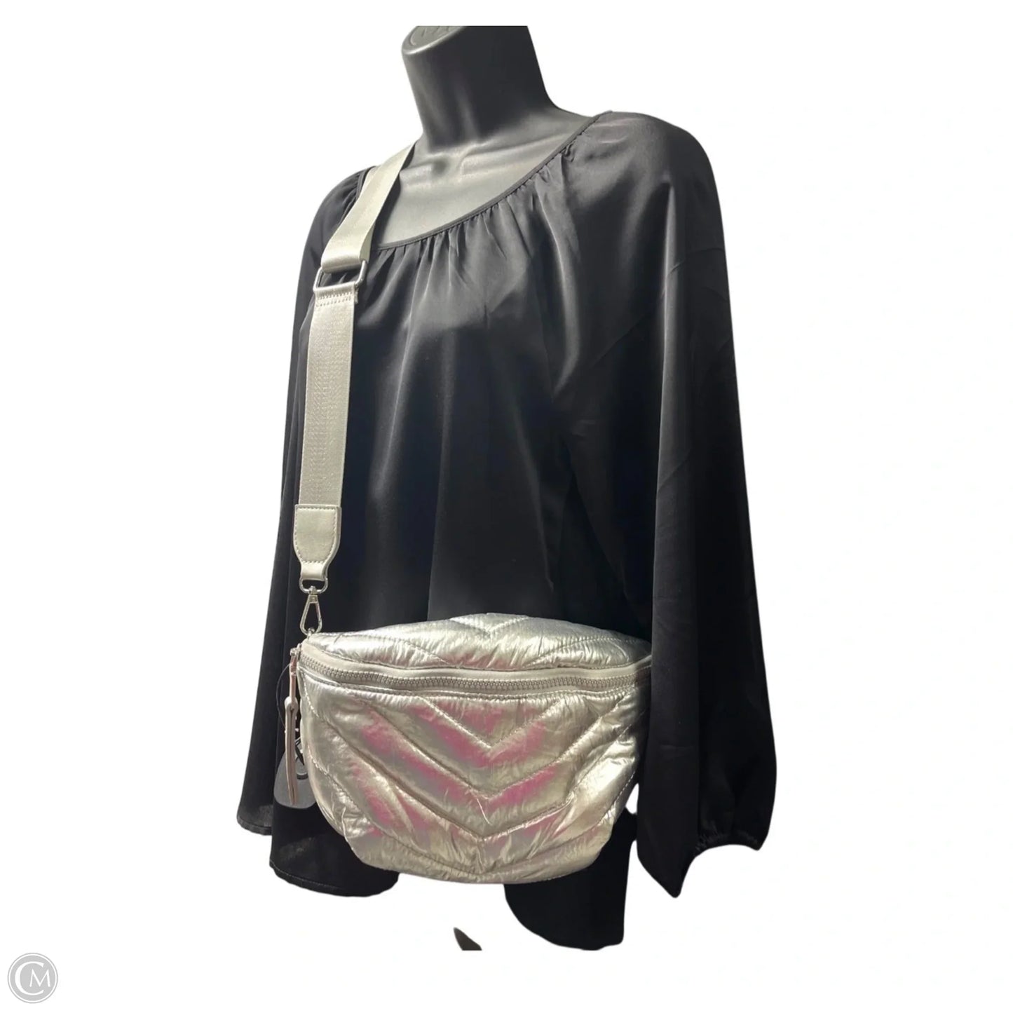 Crossbody By Clothes Mentor, Size: Medium