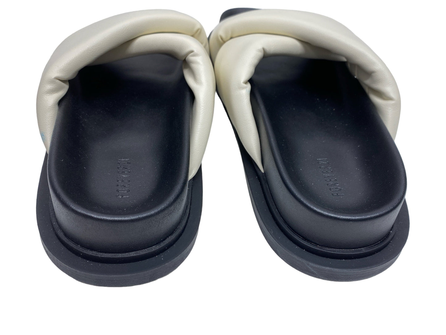 Black & White Sandals Flats Forever 21, Size 8