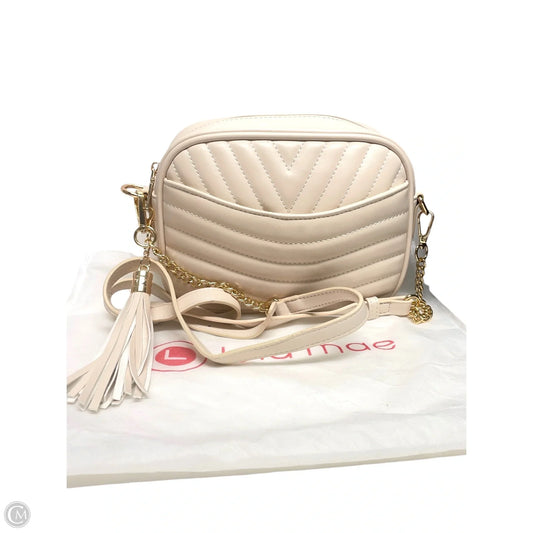 Crossbody By lola mae, Size: Medium