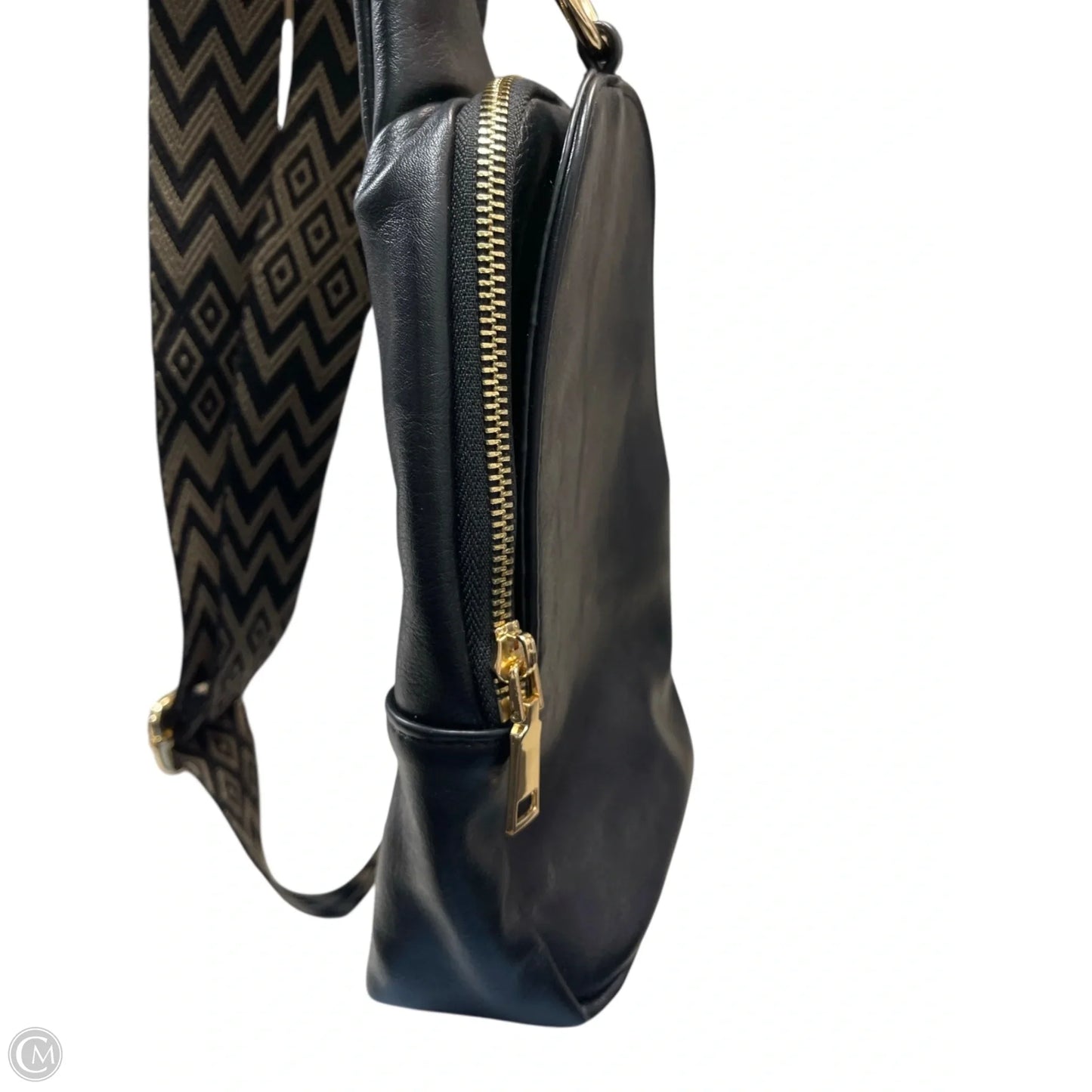 Crossbody By Clothes Mentor, Size: Medium