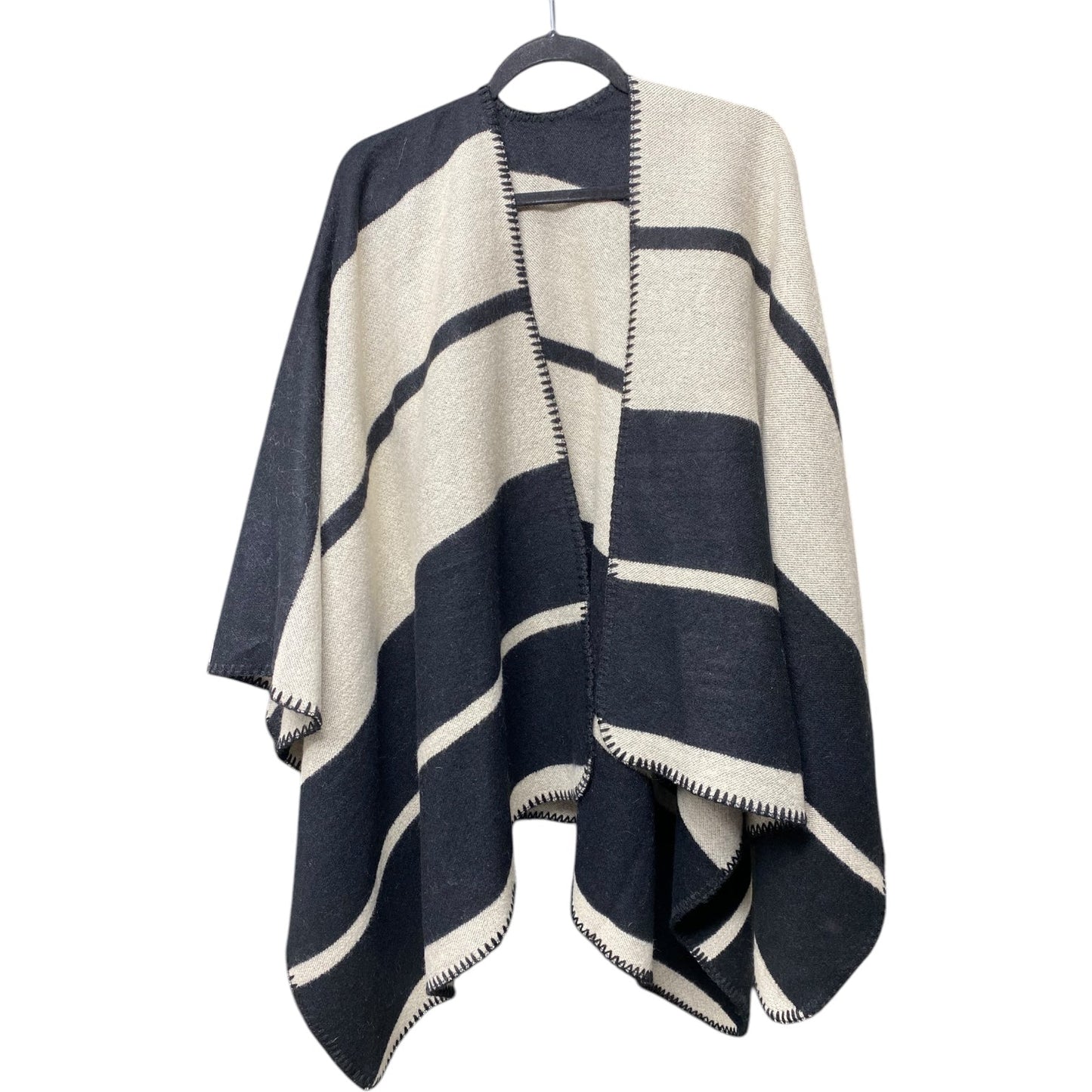 Poncho By Jack & Missy In Black & Tan, Size: Osfm