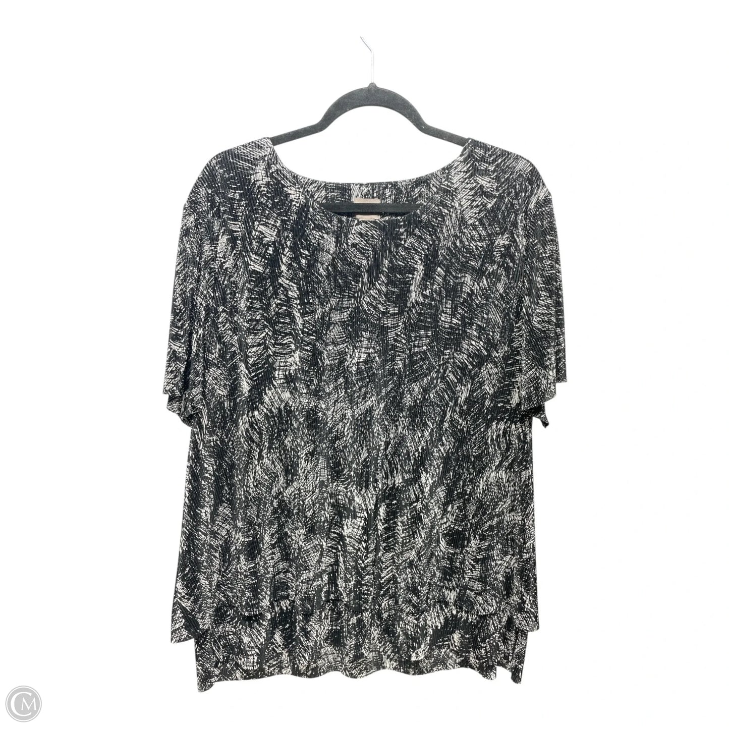 Top Short Sleeve By Chicos In Black & White, Size: Xl