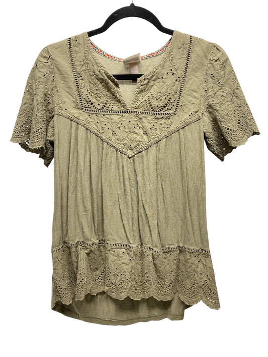 Top Short Sleeve By Knox Rose In Green, Size: S