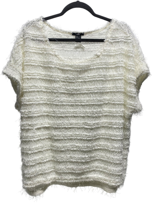 Sweater Short Sleeve By H&m In White, Size: L