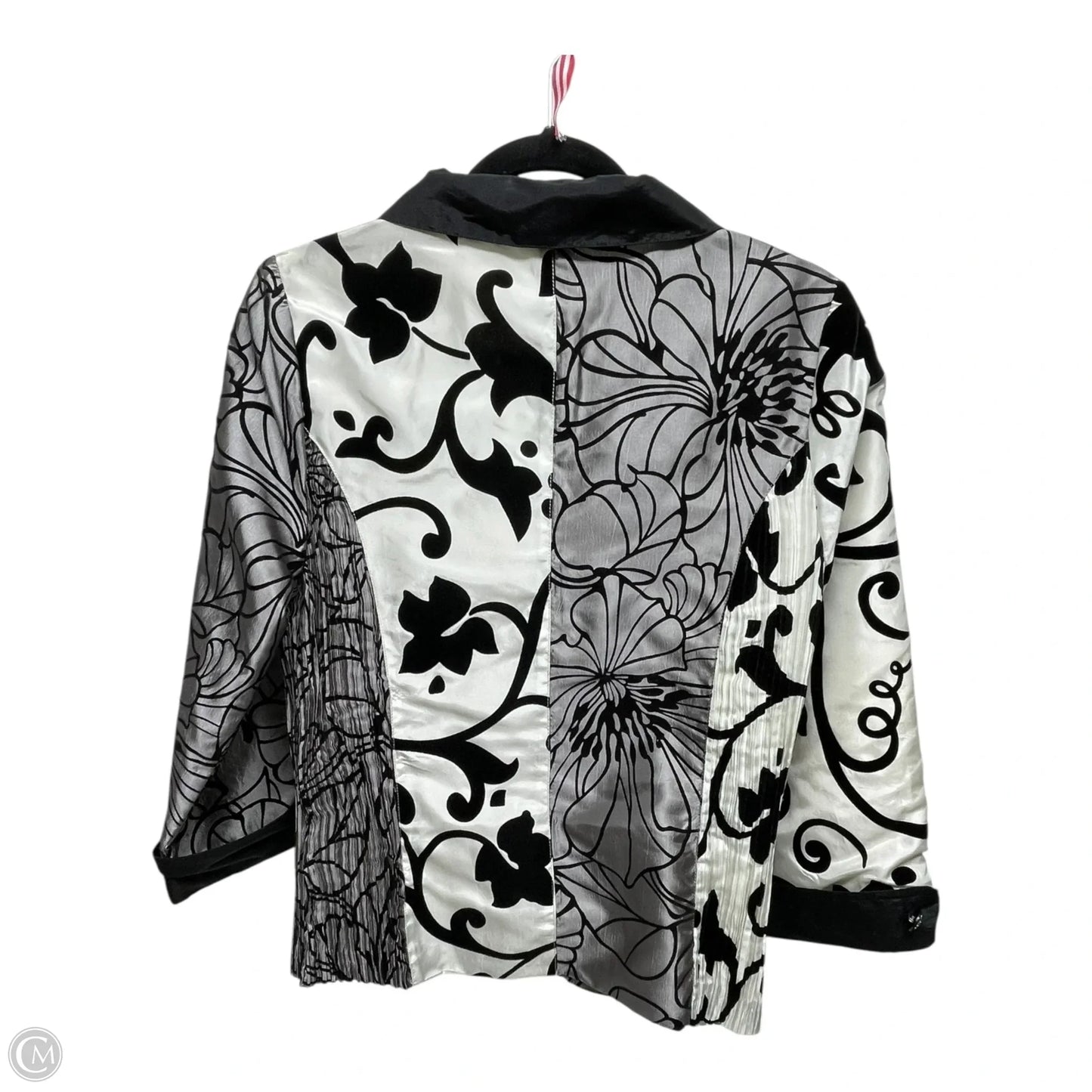 Blazer By Clothes Mentor In Black & White