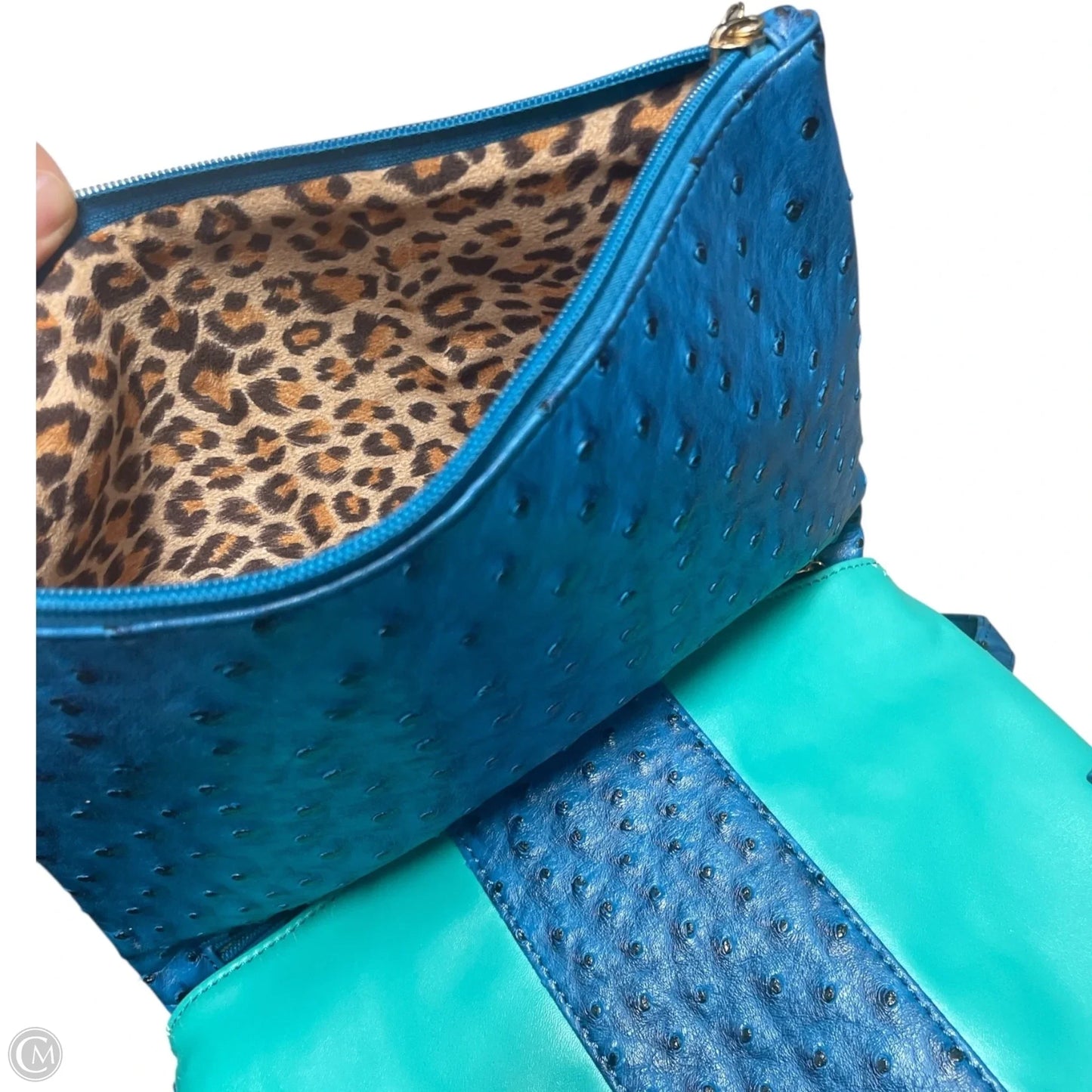 Crossbody By CRI DE COEUR - , Size: Medium