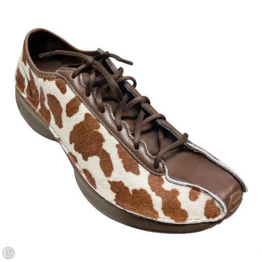 Shoes Flats By Nike In Animal Print, Size: 9