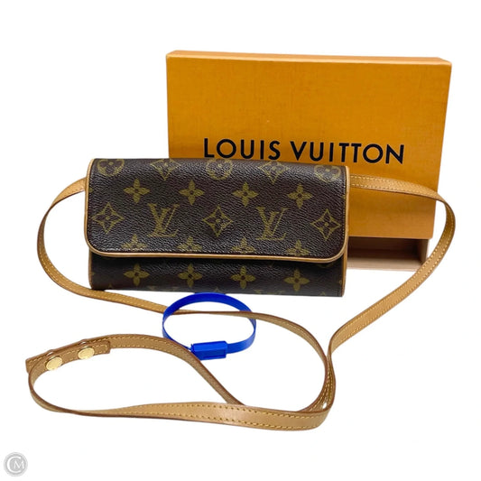 Crossbody Luxury Designer By Louis Vuitton, Size: Small