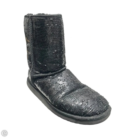 Boots Designer By Ugg In Black, Size: 9
