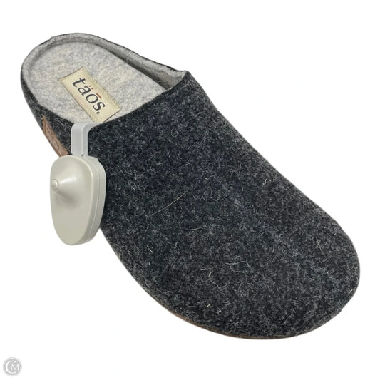 Shoes Flats By Taos In Grey, Size: 7.5