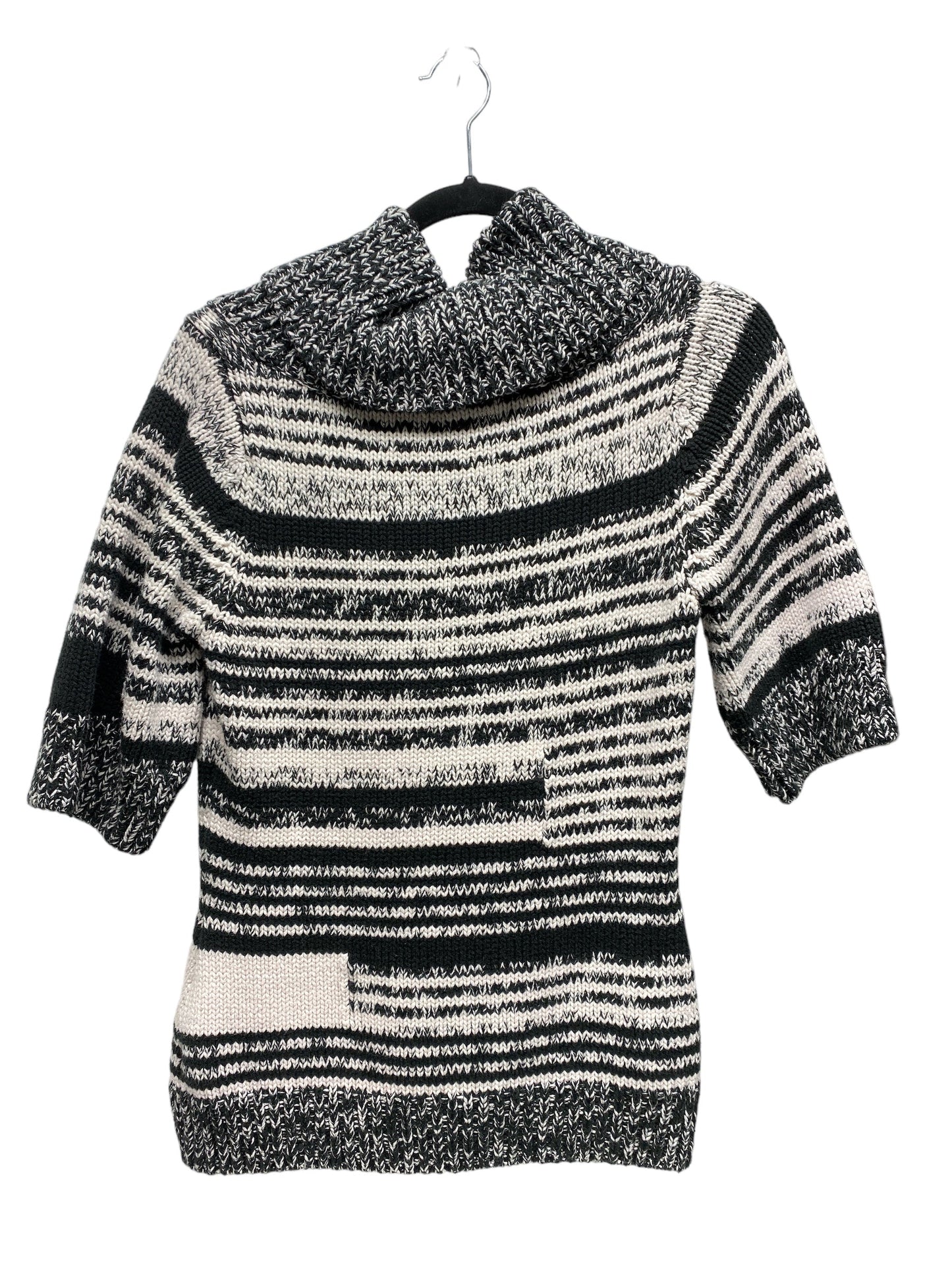 Sweater Short Sleeve By White House Black Market  Size: M