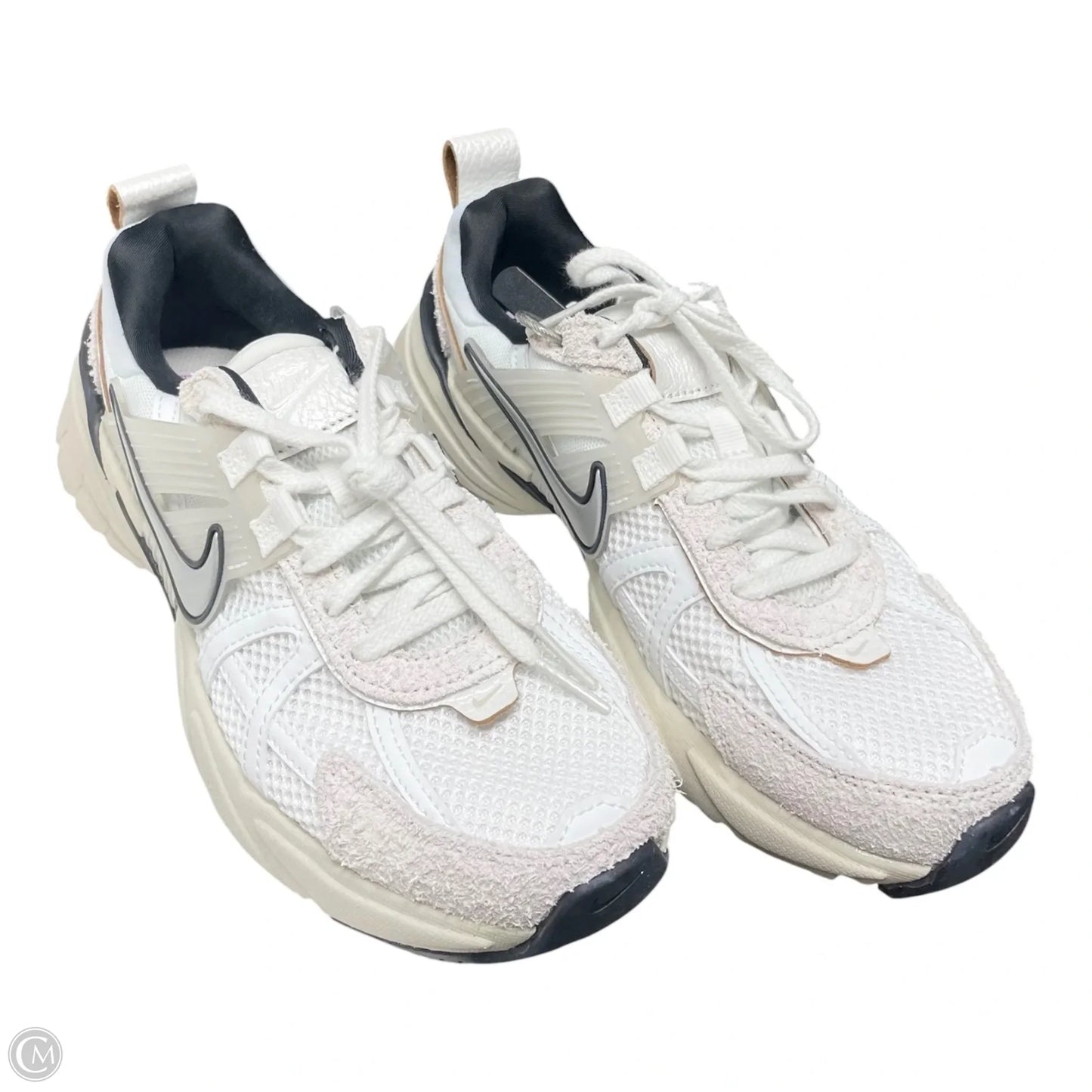 Shoes Sneakers By Nike In Black & White, Size: 6
