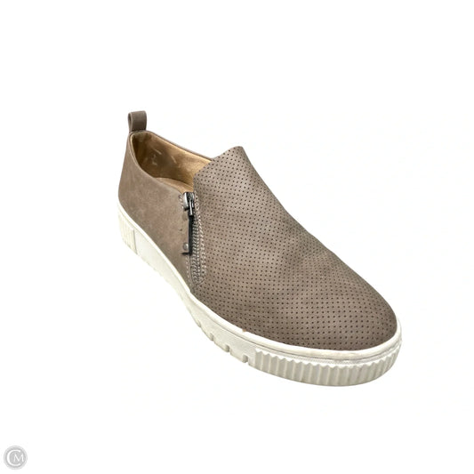 Shoes Flats By Naturalizer In Taupe, Size: 7.5