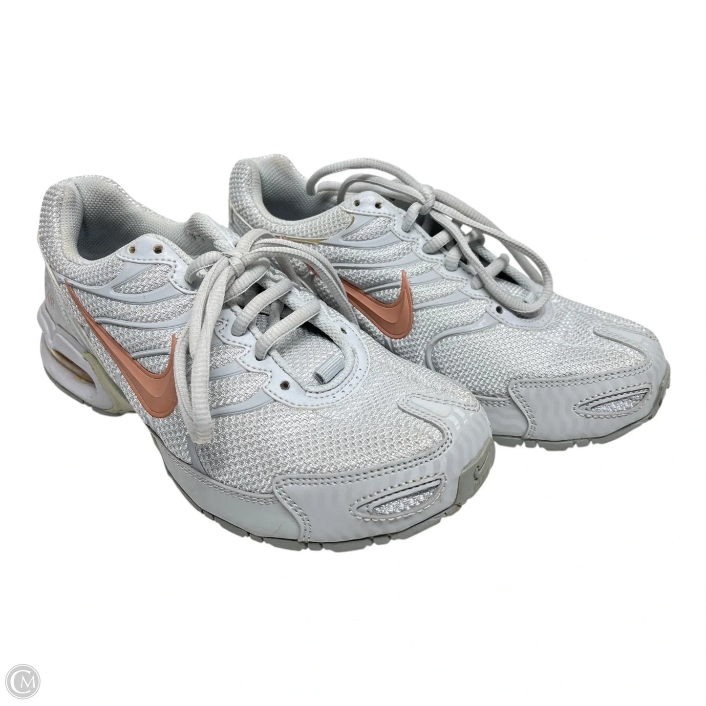 Shoes Sneakers By Nike In White, Size: 6.5