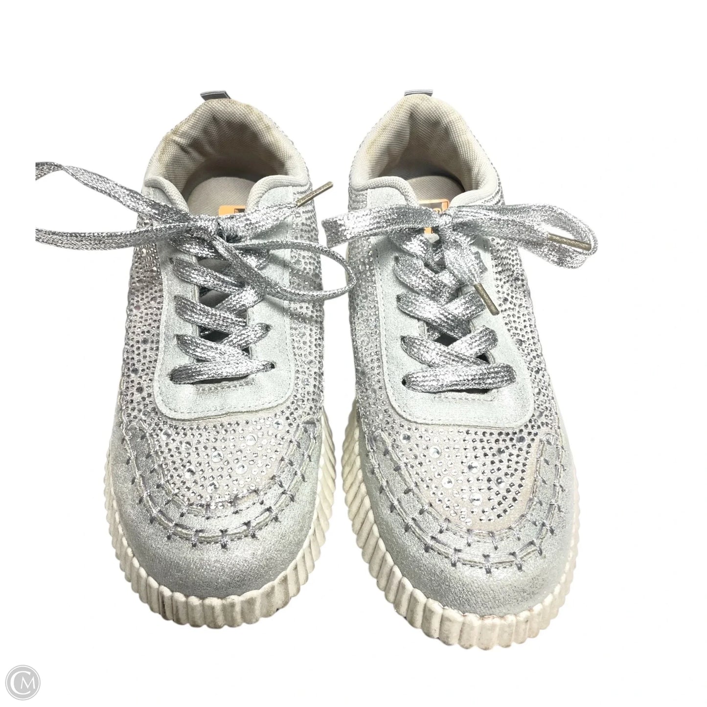 Shoes Sneakers By Bamboo In Grey & Silver, Size: 10
