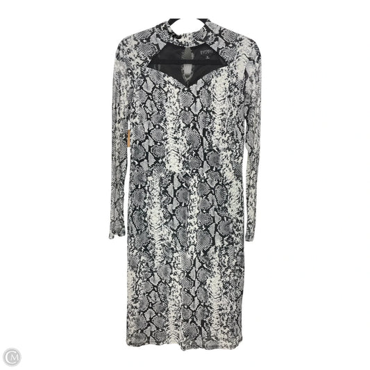 Dress Casual Short By Enfocus In Snakeskin Print, Size: 10