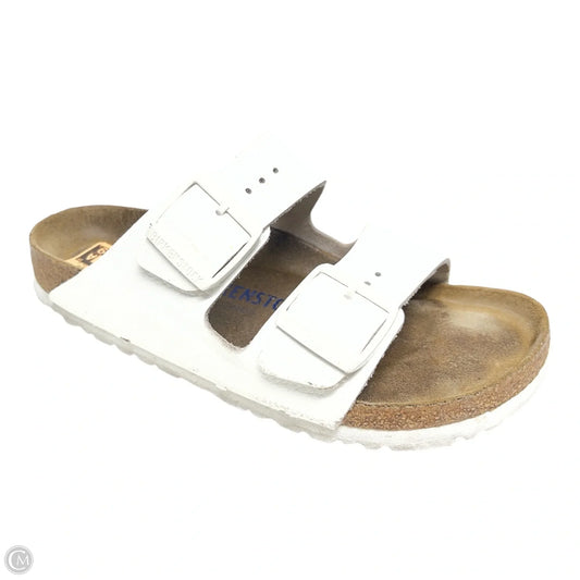 Sandals Flats By Birkenstock In White, Size: 6.5