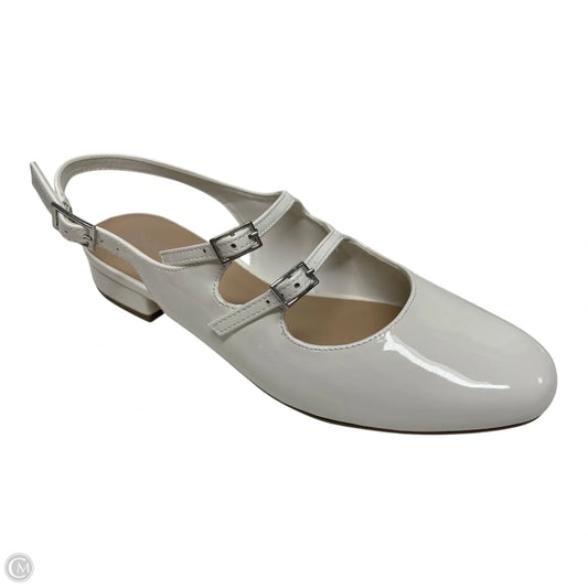 Shoes Flats By Soda In White, Size: 8