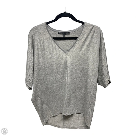 Top Short Sleeve By White House Black Market In Grey, Size: Xs