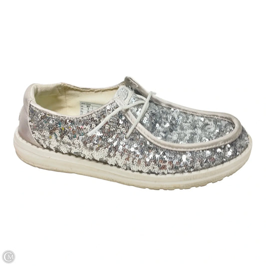 Shoes Flats By Hey Dude In Silver, Size: 7