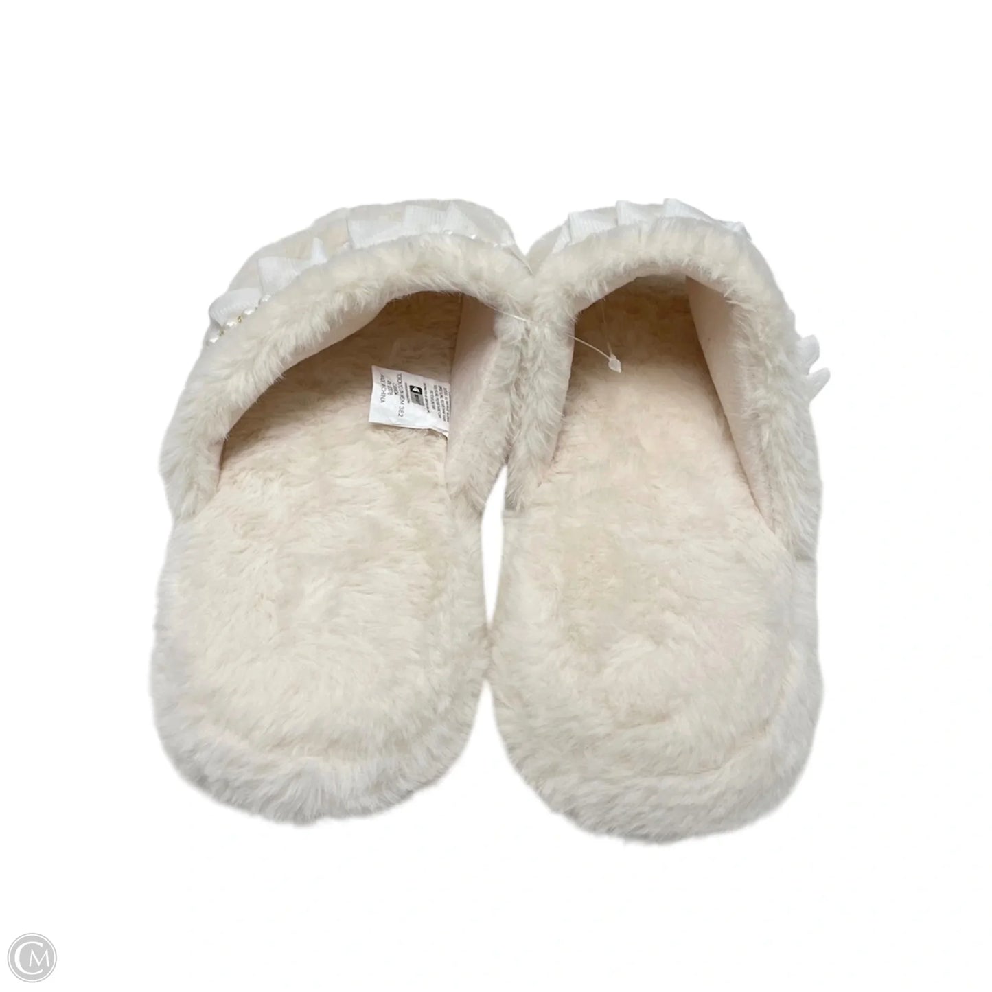 Slippers By Clothes Mentor In Cream & White, Size: 9.5