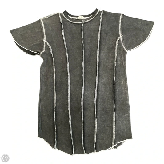 Top Short Sleeve By Pol In Grey, Size: S