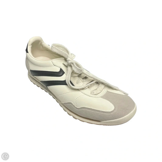 Shoes Sneakers By No Boundaries In Black & Cream, Size: 9.5