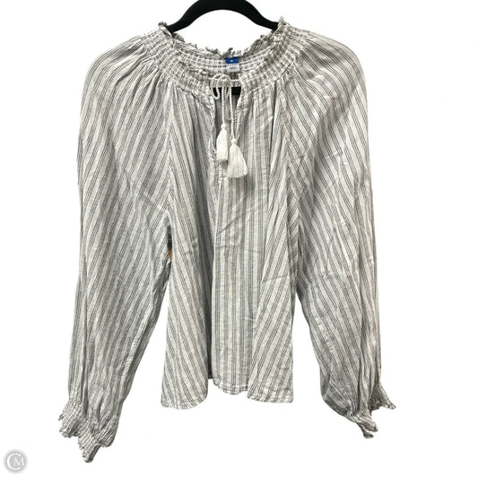 Top Long Sleeve By Old Navy In Grey & White, Size: M