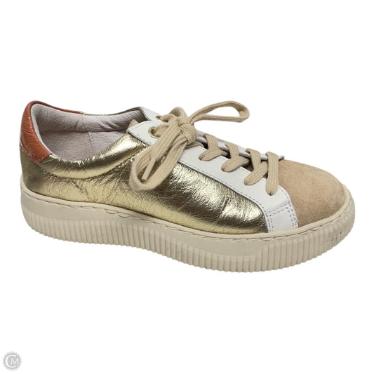Shoes Sneakers By Sofft In Cream & Tan, Size: 6.5