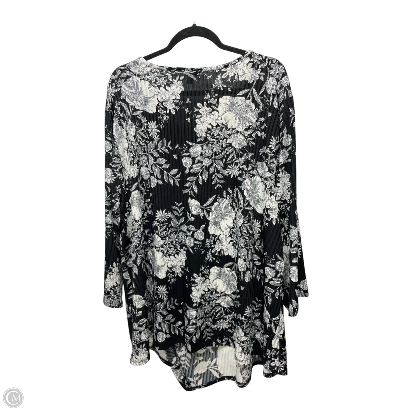 Top Long Sleeve By Cato In Black & White, Size: 3x