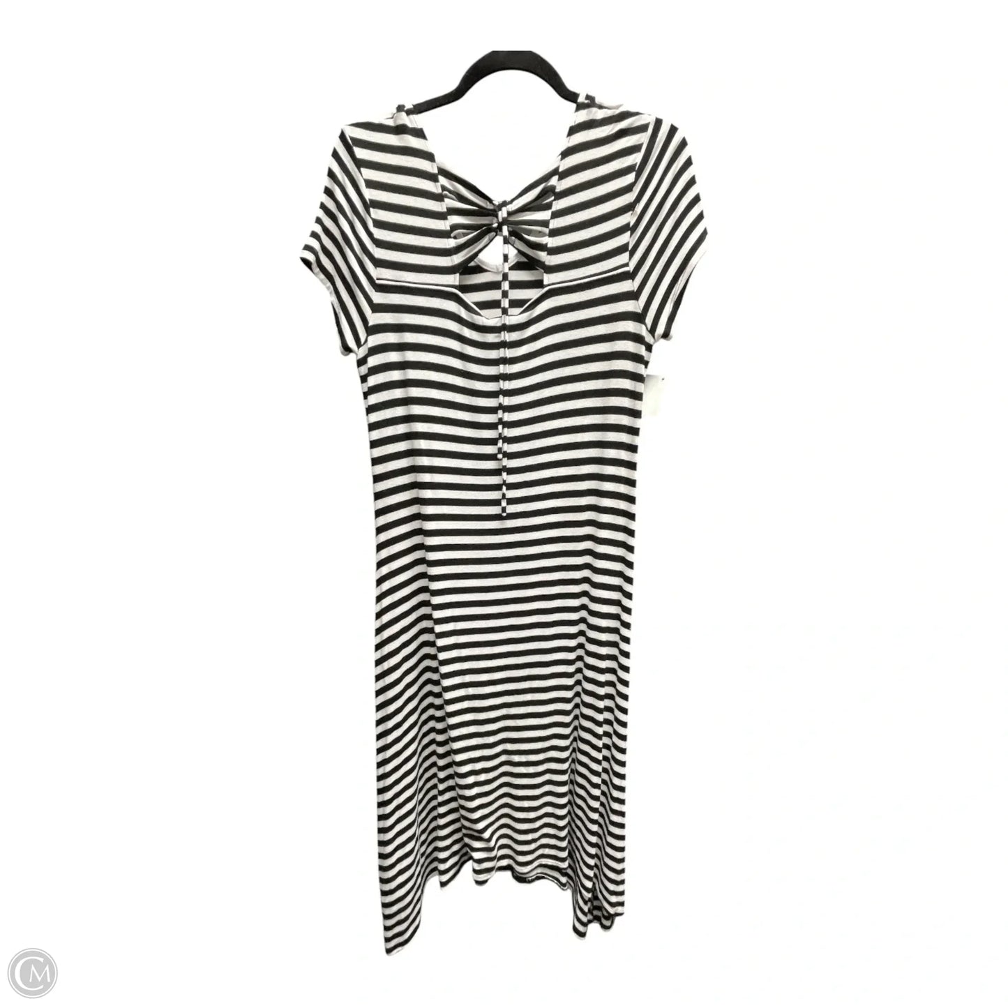 Dress Casual Short By Chicos In Black & White, Size: M